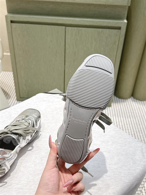 20251127165610285 310